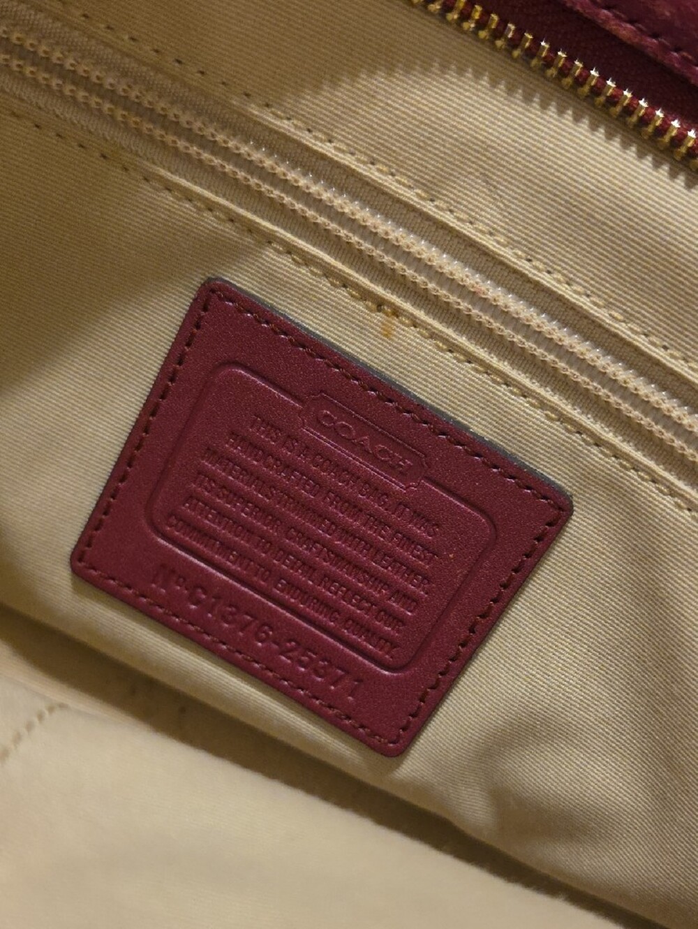 Coach Bag Legacy 25371 Signature C Tassels Burgundy - Picture 5 of 17
